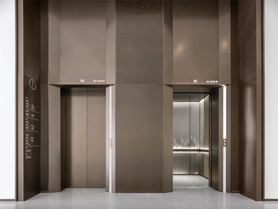 درب برای کابین آسانسور