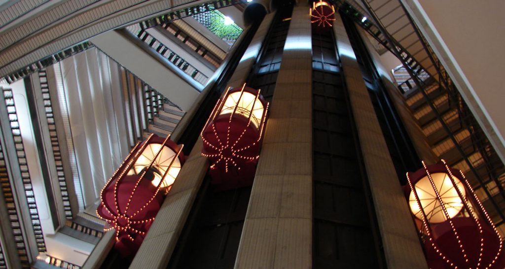 قابلیت اطمینان آسانسور