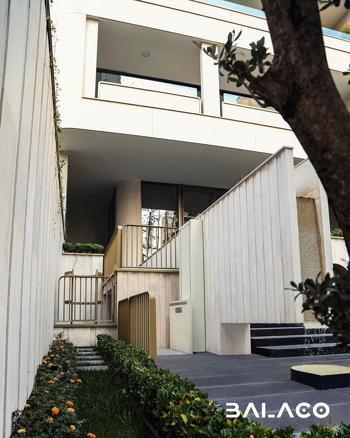 بالابر ویلچر بر جک معلول